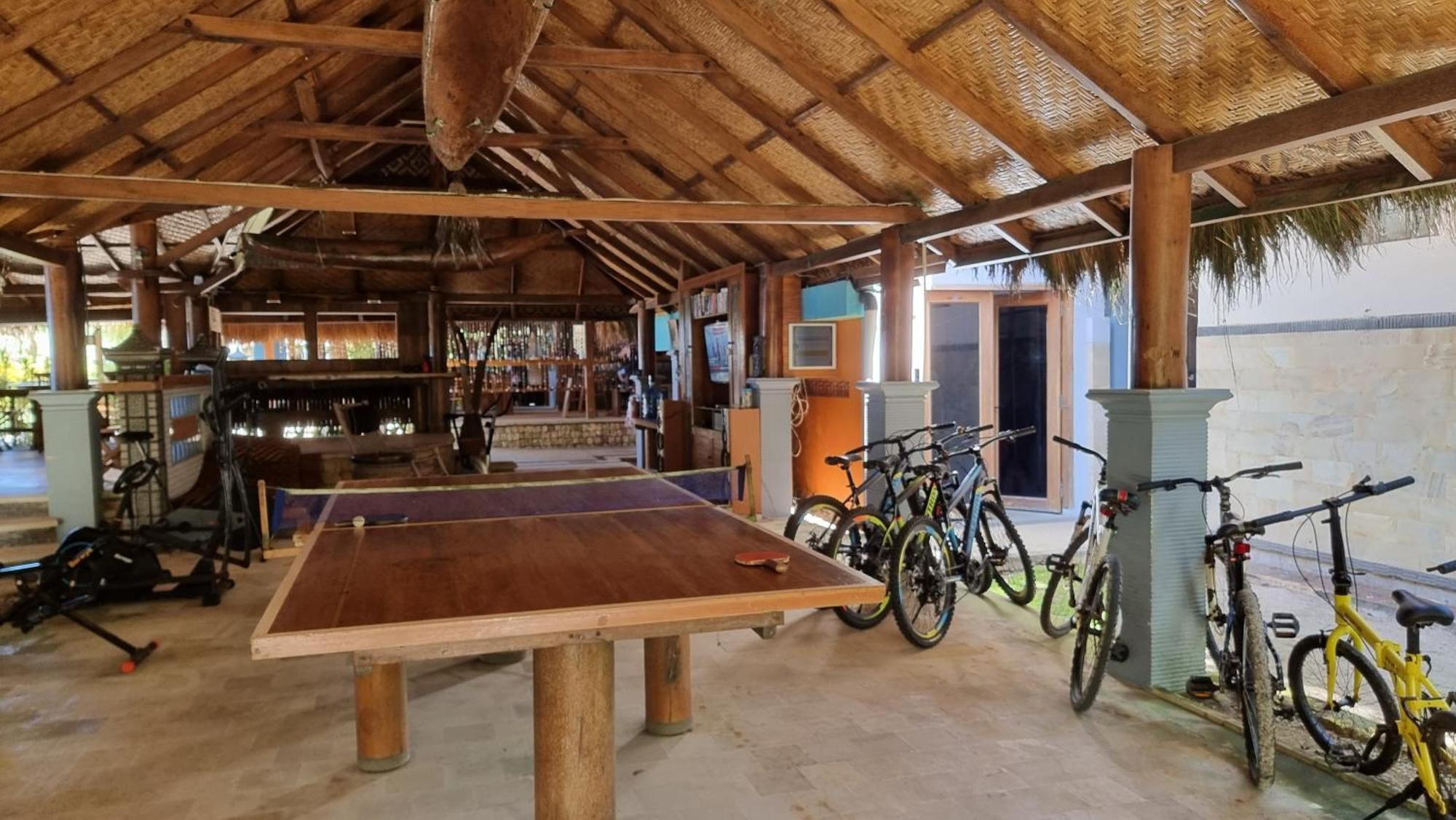 Istana Ombak Eco Resort Pacitan Εξωτερικό φωτογραφία