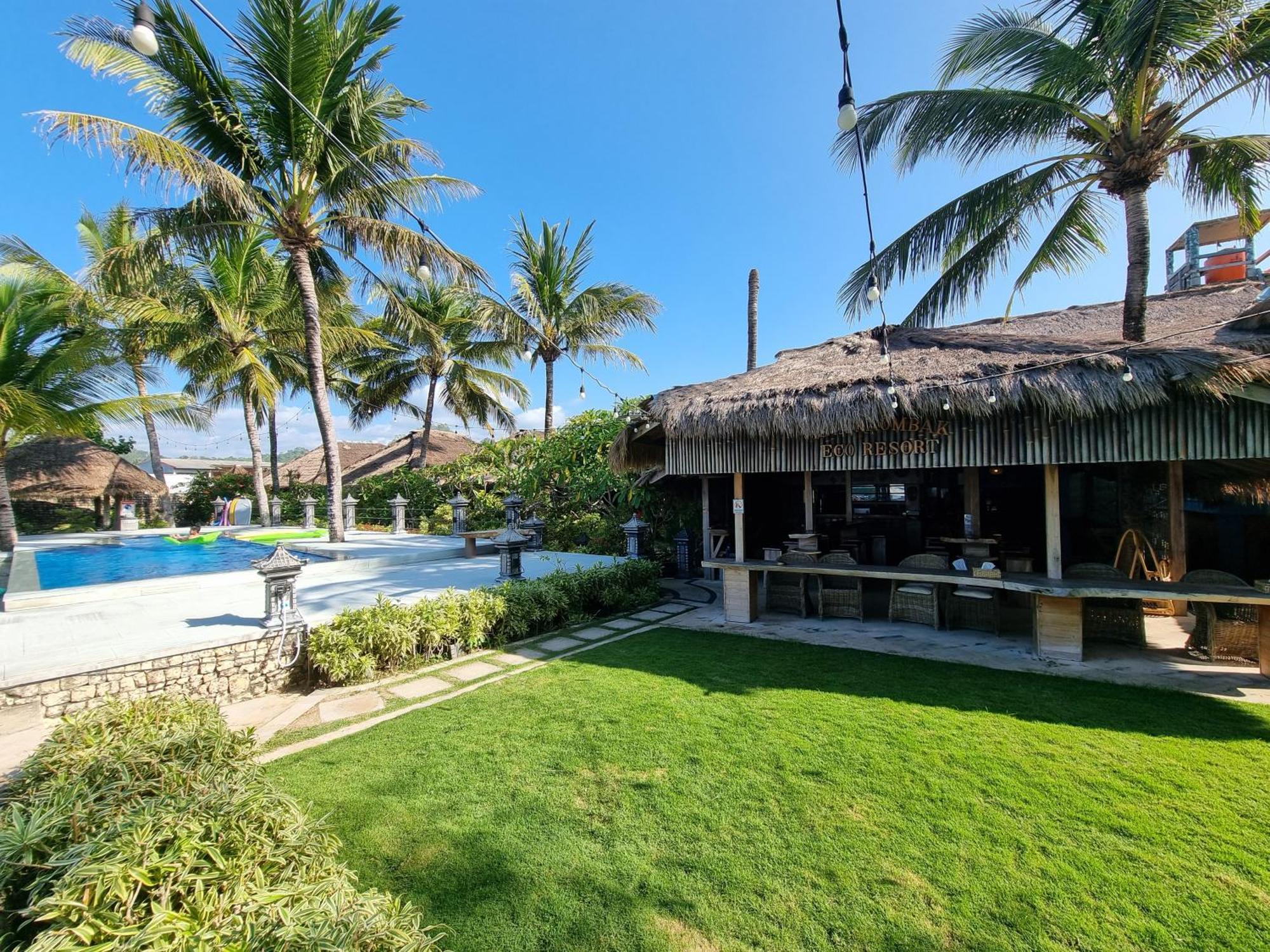 Istana Ombak Eco Resort Pacitan Εξωτερικό φωτογραφία