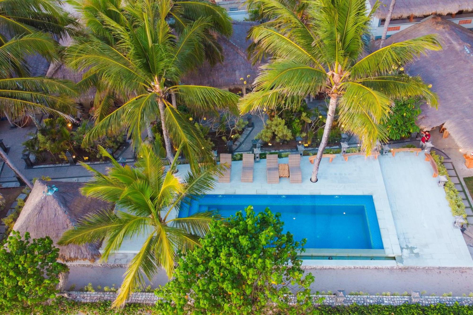 Istana Ombak Eco Resort Pacitan Εξωτερικό φωτογραφία