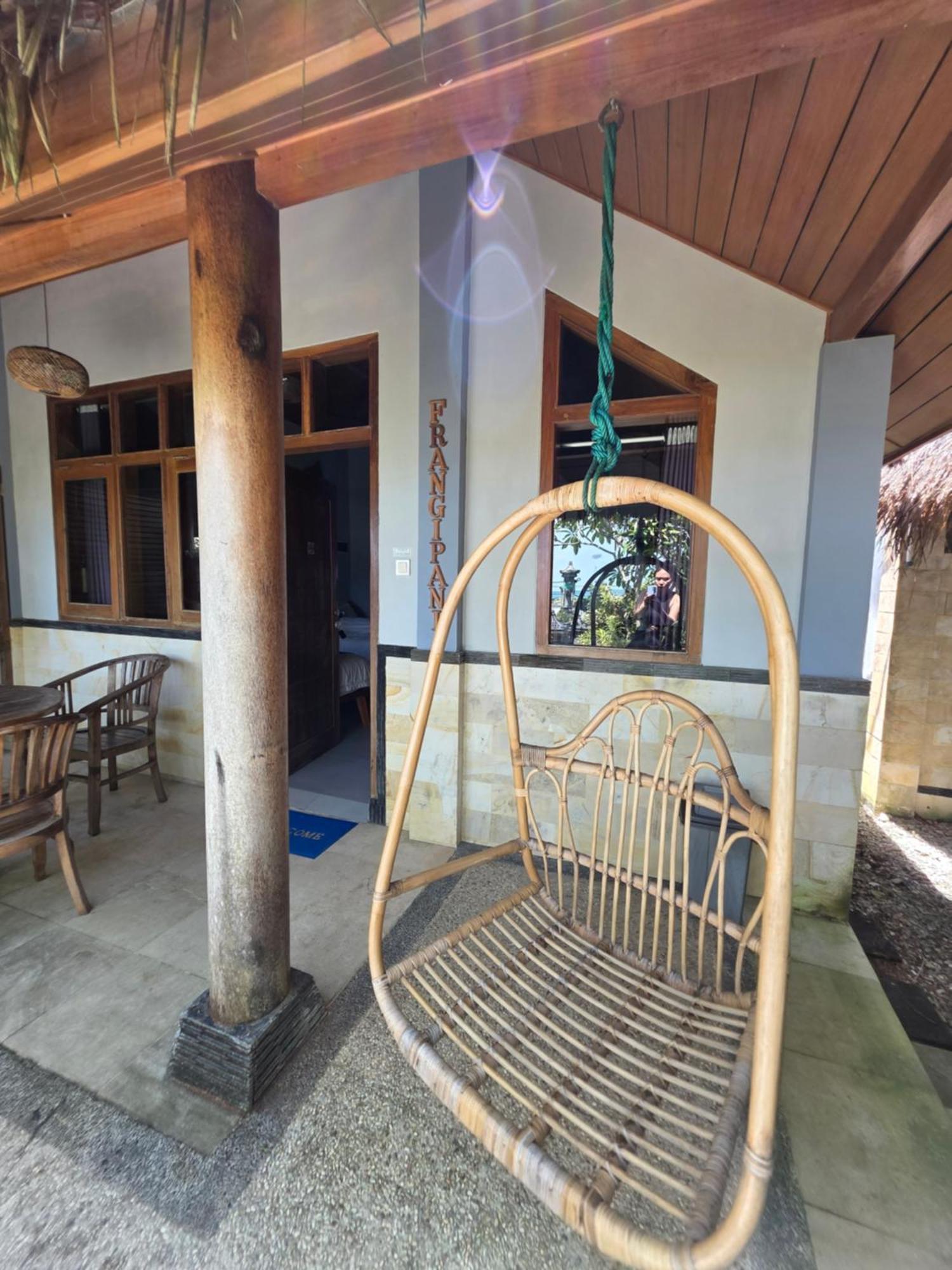 Istana Ombak Eco Resort Pacitan Εξωτερικό φωτογραφία